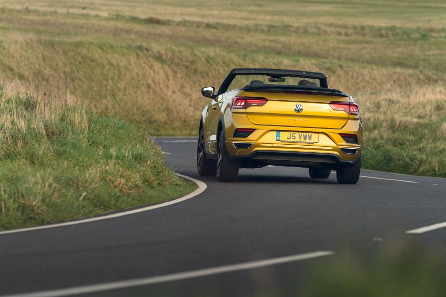  Volkswagen T-Roc Cabriolet R-Line 2020 года  (UK) (фото 37 из 40)